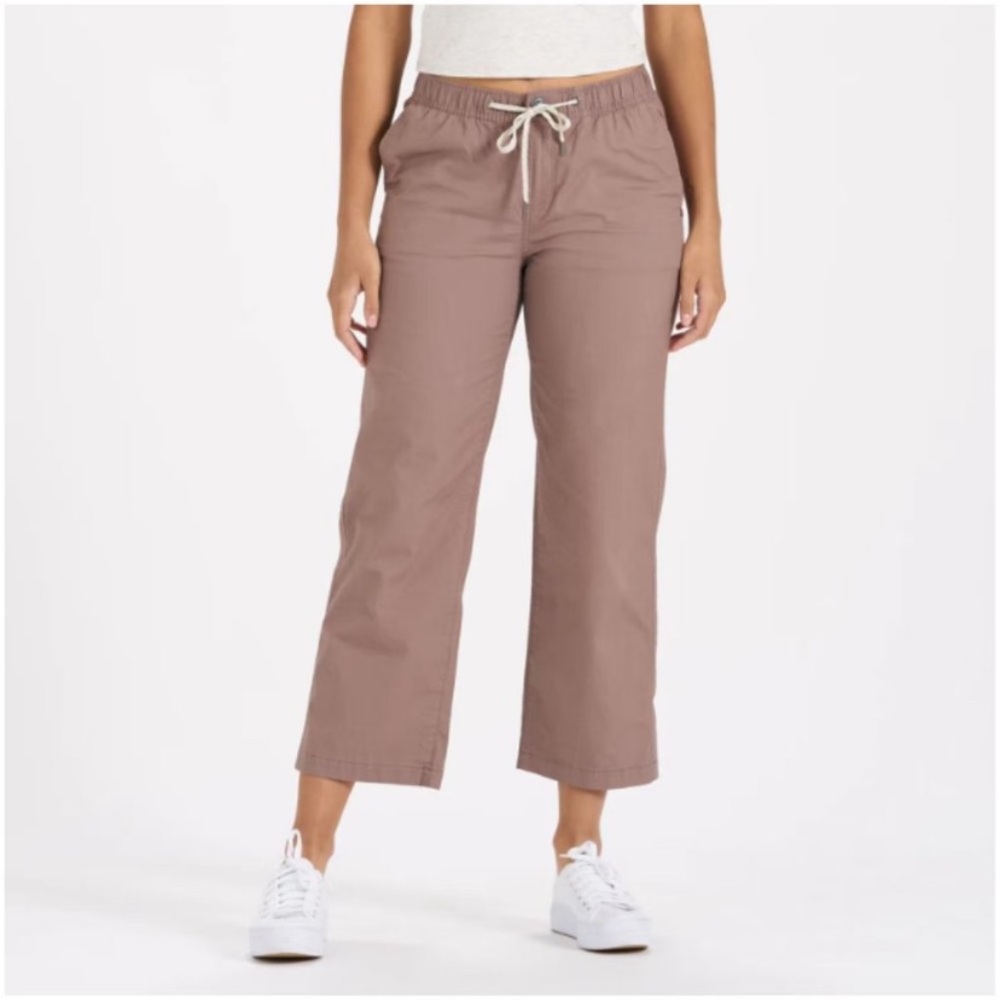 NWT* Vuori Womens Ripstop Wideleg pants